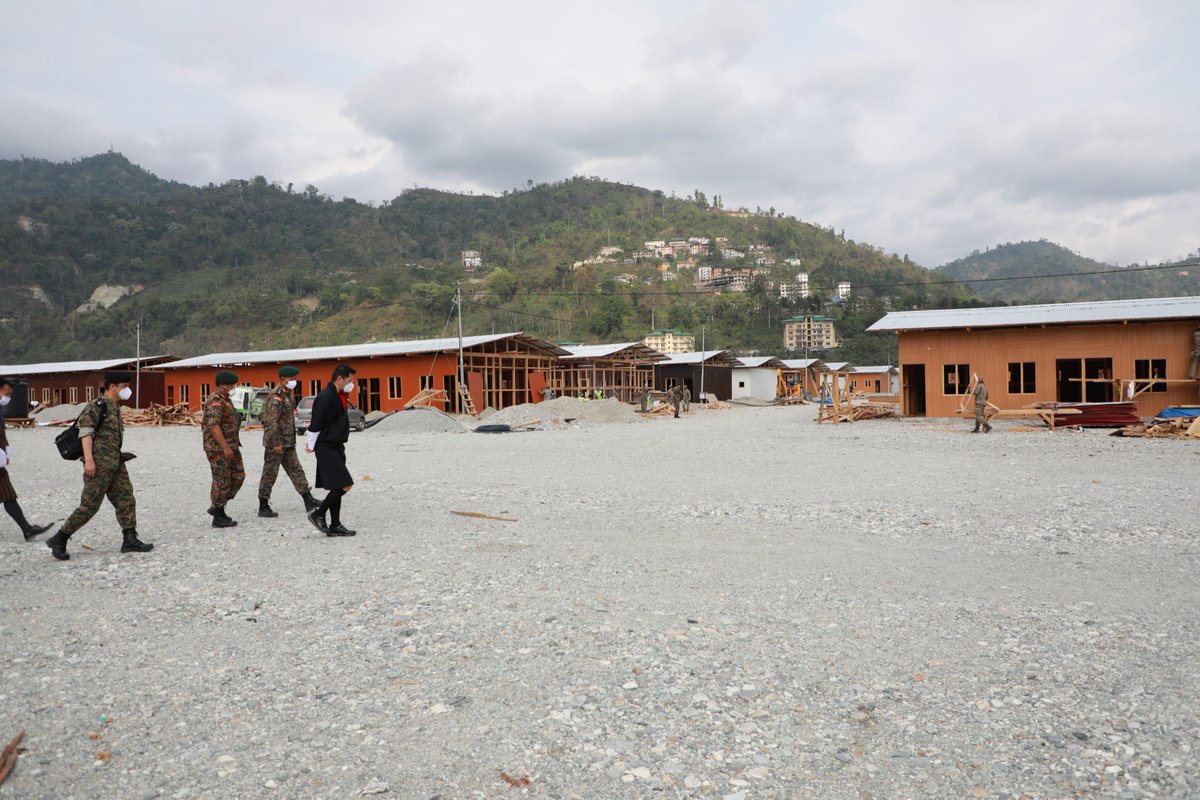 thebhutanese's tweet photo. His Majesty’s visit to Phuentsholing and Samtse to review security and preparatory measures 

https://t.co/7qXz2K0MHt https://t.co/7lmDBwzvTH