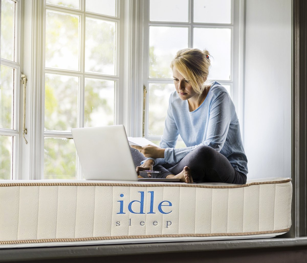 IdleSleep's tweet image. Working from home during quaratine, comfortably. 
.
#SleepIdle #MadeInUSA #JustAddSleep #NightNight