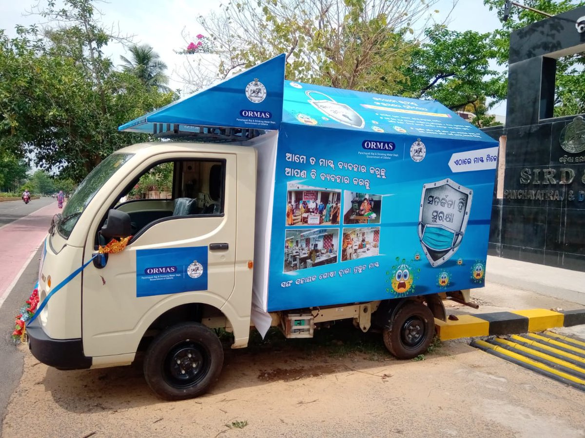 Shadow_Advt_Com's tweet photo. During this #lockdown period @Shadow_Advt_Com assists @ormas_odisha to make an #awarenesscampaign along with mask distribution for the pandemic #Coronavirus in Bhubaneswar, #Odisha
https://t.co/jfLhKQrKXs
#VanActivity #COVID19india #coronavirusIndia #StayHomeStaySafe https://t.co/P3SH7uvCSZ