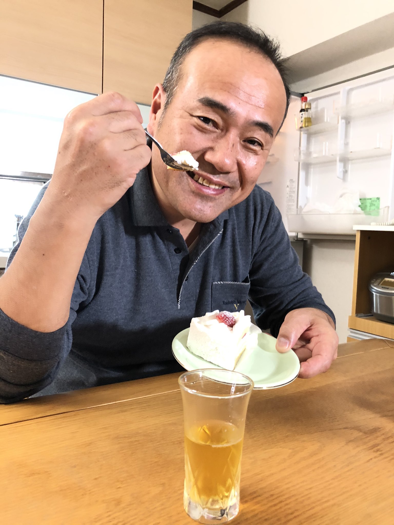 つがるの人 on X: AV男優の小沢とおるさん、Twitterを復活して欲しい❗🙏 自粛でゆっくり休んでるのかな⁉️😉  ファンは待ってます‼️😘 #小沢とおる t.co7wJgOfr35k  X