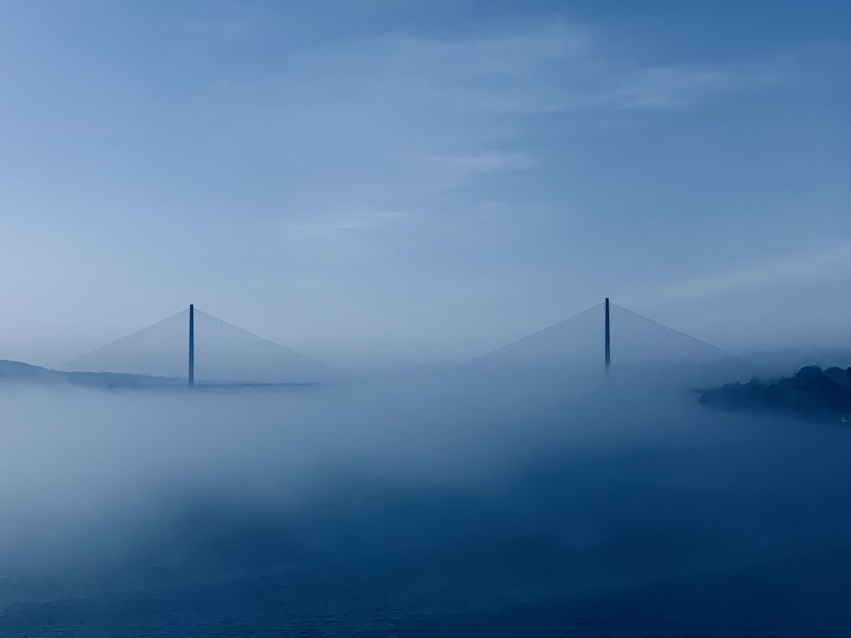 Genevieve_Hery's tweet photo. Pont suspendu
Temps suspendu
#J34 #Brest #morenn https://t.co/XABwBFmCXy