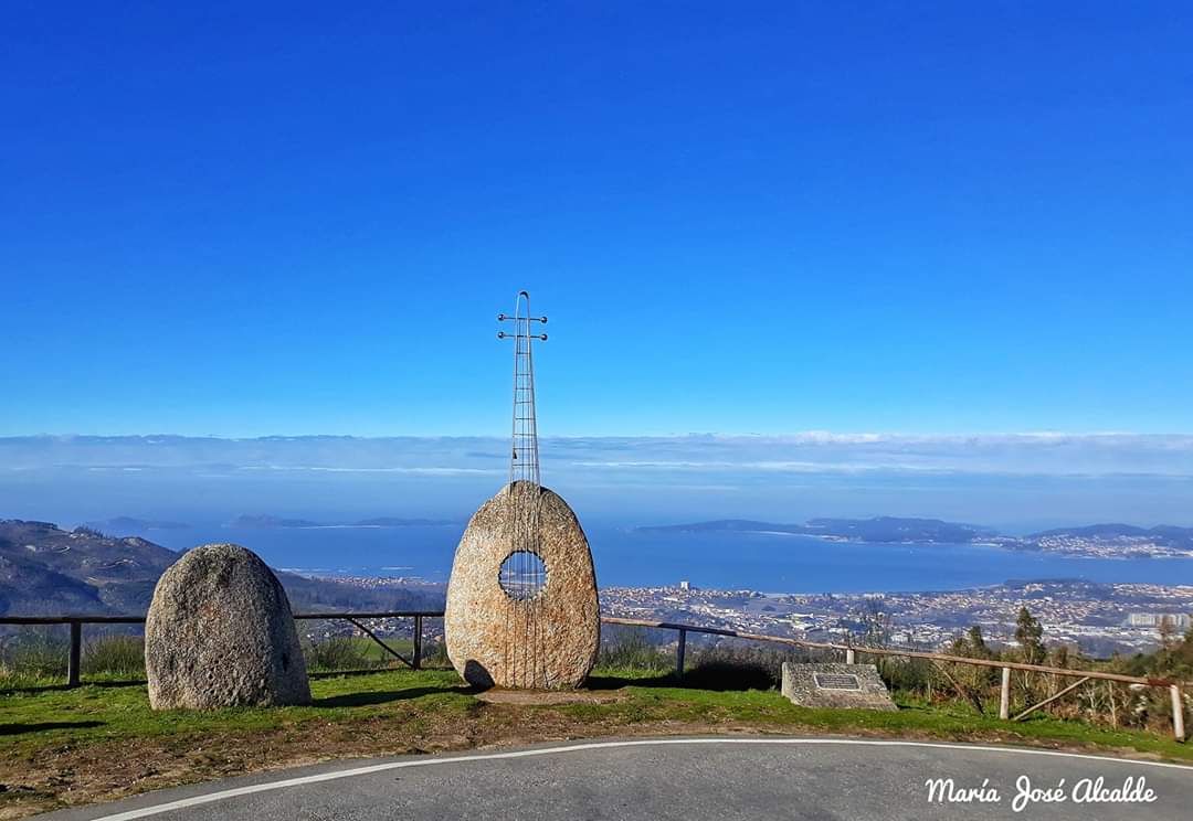 ALCALDEJOS's tweet photo. #BosDías amigos 🙋♀️ antes de todo esto, uno de nuestros planes favoritos el #Domingo era subir a caminar al #MonteAlba y luego ir a tomar el aperitivo al #OCepudo 😍 lugares maravillosos de #Vigo a los que estamos deseando volver #FaltaMenosYa
@SESEIXA @GaliciaMaxica @alvientooo https://t.co/z9lOKNleiK