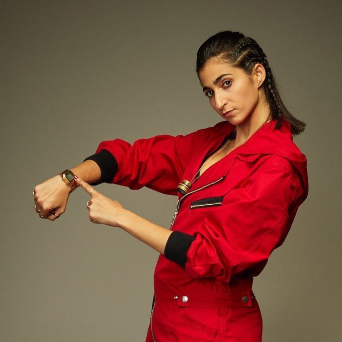 1Lightskinnn's tweet photo. a fictional death that hurt me the most 😢 #MoneyHeist #fictionaldeath https://t.co/p7mm8igPx7