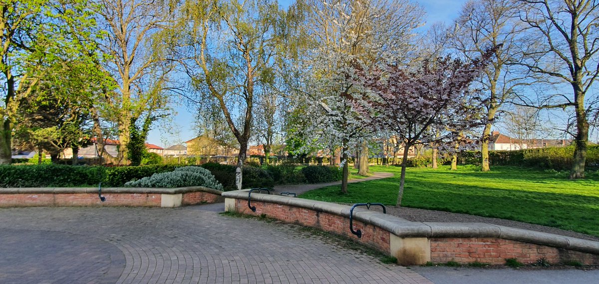 Thunscoe flower park looking good. If only we could get the grass cut 😗