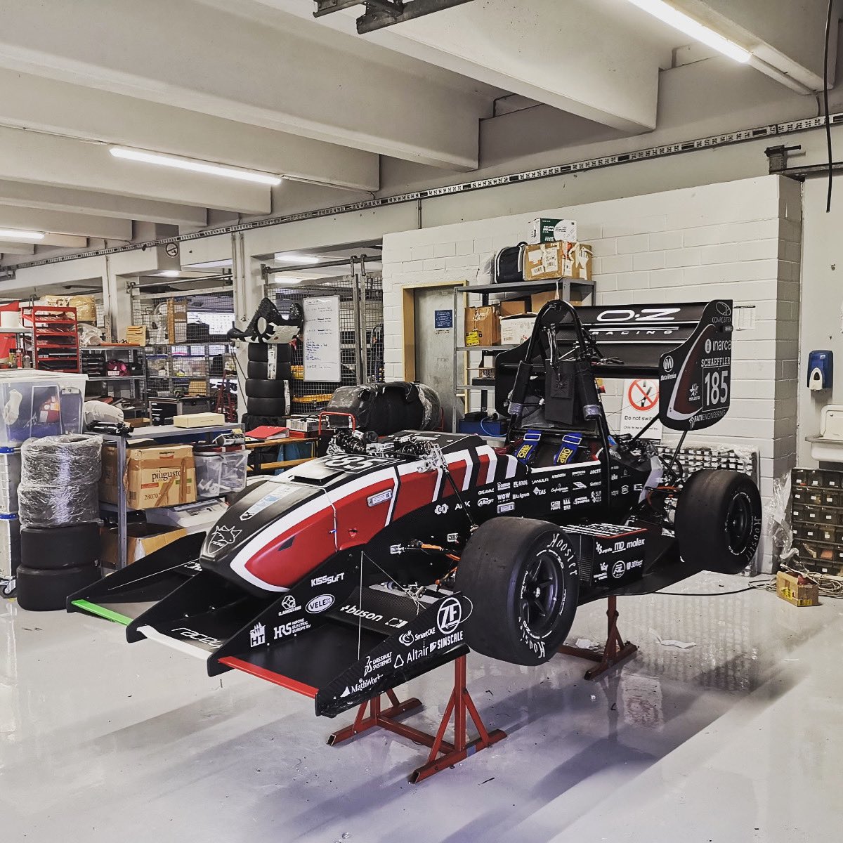 We miss admiring her in her box but now more than ever it is important to respect the rules to see her speeding on the track! 🧰🏎  #raceup #formulastudent #formulasae #unipd