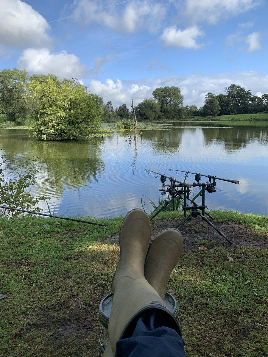 Casual_Carper's tweet photo. Lock down competition day 627!  

Reply with your best rod shot (Open on Facebook &amp; Twitter) 

I’ll pick my favourite and the winner gets a Casual Carper goody bag! 

#casualcarper https://t.co/OmLnWj2le4