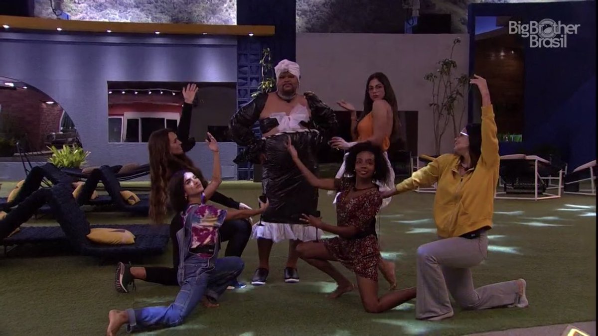 LetLucio's tweet photo. #Bbb20  Hoje ta Auge Bubu ! #Top6bbb 👏🏻👏🏻👏🏻 https://t.co/OMB1PylY9e