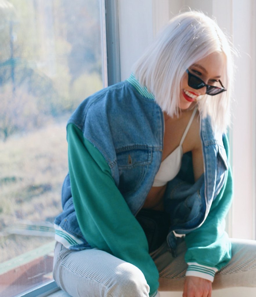 taylor hickson as different colored sunsets; a thread