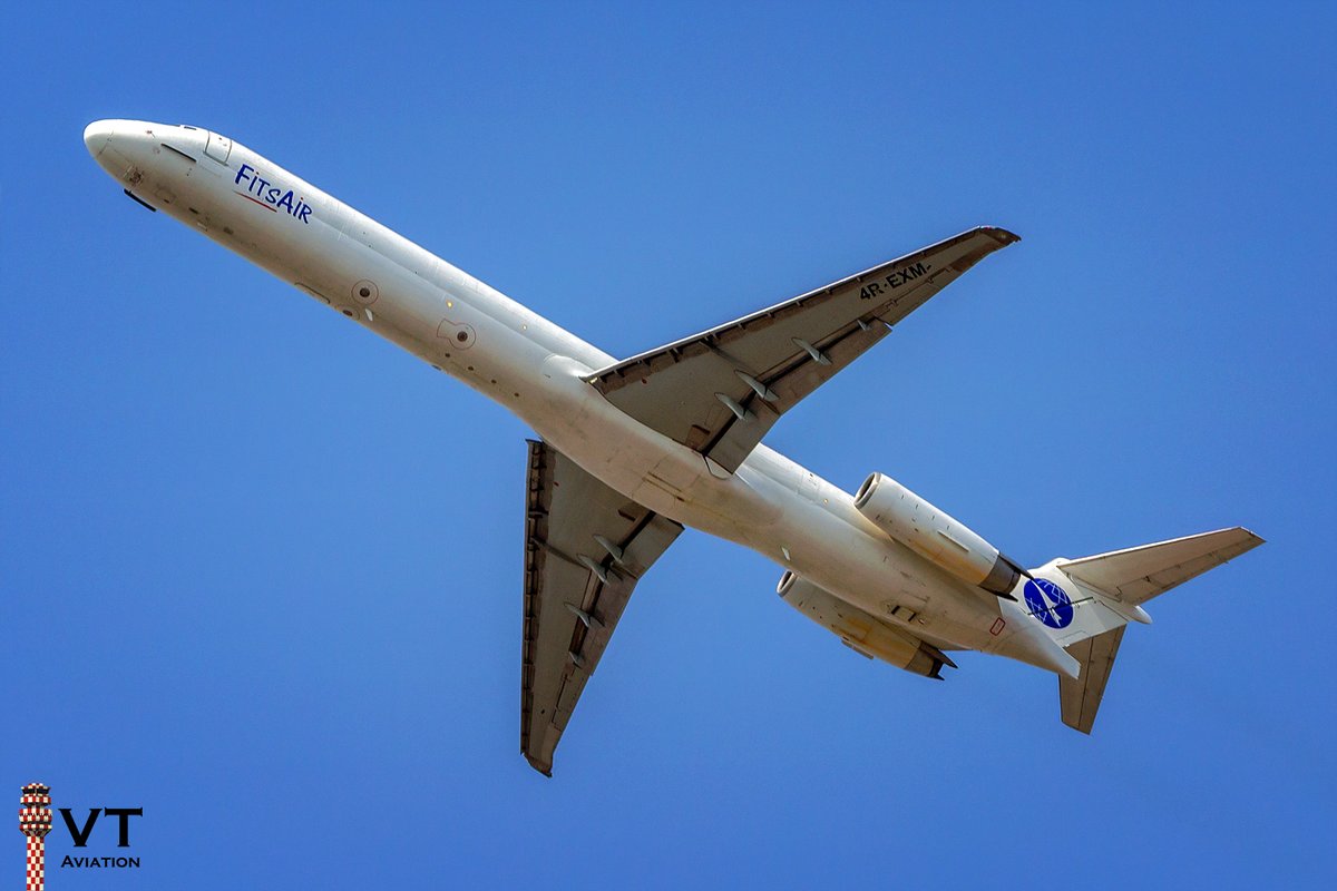 TeamVTAviation's tweet photo. On the last day of #VTExoticWeek, we bring to you this picture of Fits Air MD-82(SF) departing from @CSMIA_Official. This aircraft used to be a regular visitor to BOM back in 2016-17.
#FitsAir #McDonnellDouglas #MD82 #Cargo #Departure #Mumbai #ClickedAtCSMIA #Airport https://t.co/z7rciETVoS