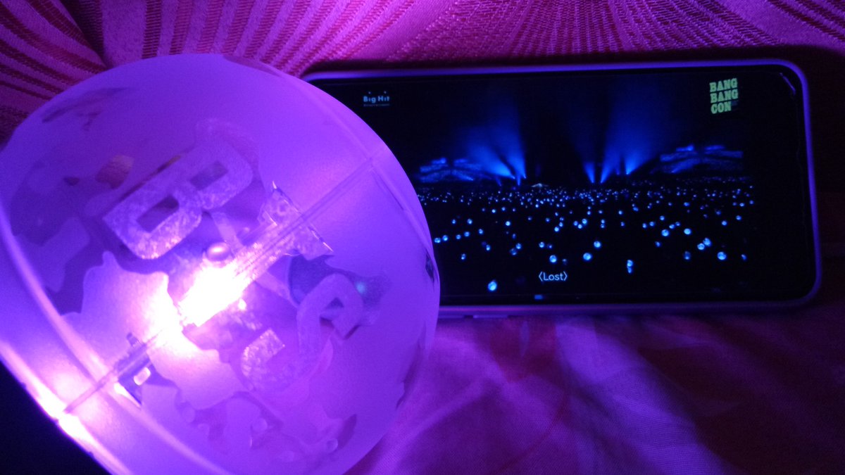 mochijems's tweet photo. aAhHHHHH I'm not crying 😭 too much feels
#BANGBANGCON_D2 @BTS_twt https://t.co/enrMejhDfW