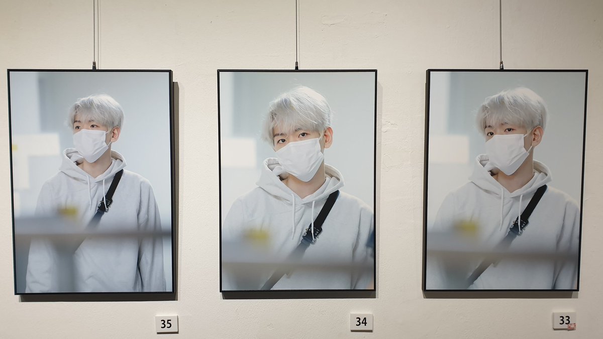 LARani0412's tweet photo. 𝐝𝐞𝐯𝐨𝐮𝐭.
#devout2020
너무~ 예쁜~ 백현이들로 가득했던 전시회❤
가장 맘에 예쁘다고 생각한 하얀머리 존!! https://t.co/yVhvNkPJiw