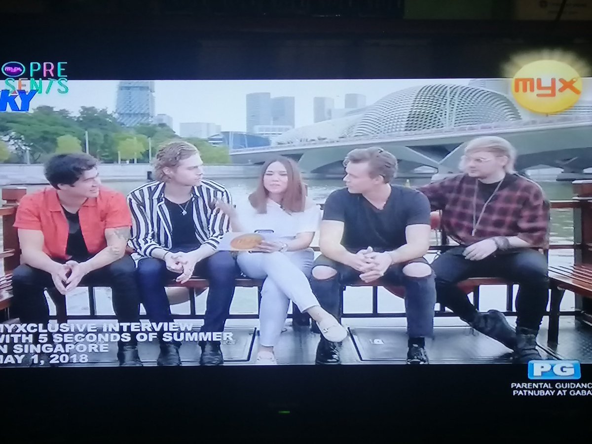 mayella1994's tweet image. MYX Presents: 5SOS
Thank you @MYXphilippines @5SOS @Calum5SOS @Luke5SOS @Michael5SOS @Ashton5SOS @aidelacruz 😍😍😍😍

#myxpresents5sos #5SOS
