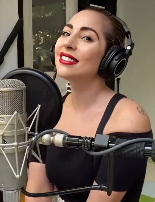 itsIvanOk's tweet photo. Lady Gaga has reached $127.9 million for COVID-19 relief with #TogetherAtHome. https://t.co/wRM2kGDoVU