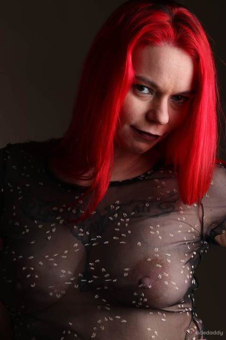 I just sold a picset Naughty RedHead! https://t.co/NkNLndVA2D @thesidedaddy https://t.co/LnZ37lm9N2