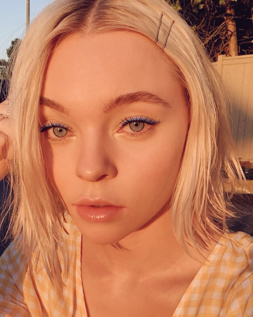 taylor hickson as different colored sunsets; a thread