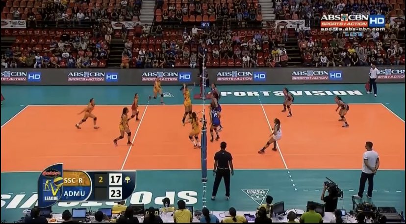 VolleyPilipinas's tweet photo. 10-23 ➡️ 17-23 ➡️ 25-23 😳

Throwback to this 15-0 RUN by San Sebastian against Ateneo Lady Eagles in the Shakeys V-League. MALALA!!!

Soltones (@ladybeast05) ended the set, and the game with a service ace! Ateneo had Jia, BDL, Morente, Gequillana, and Gaston. https://t.co/a2sp86eqjj