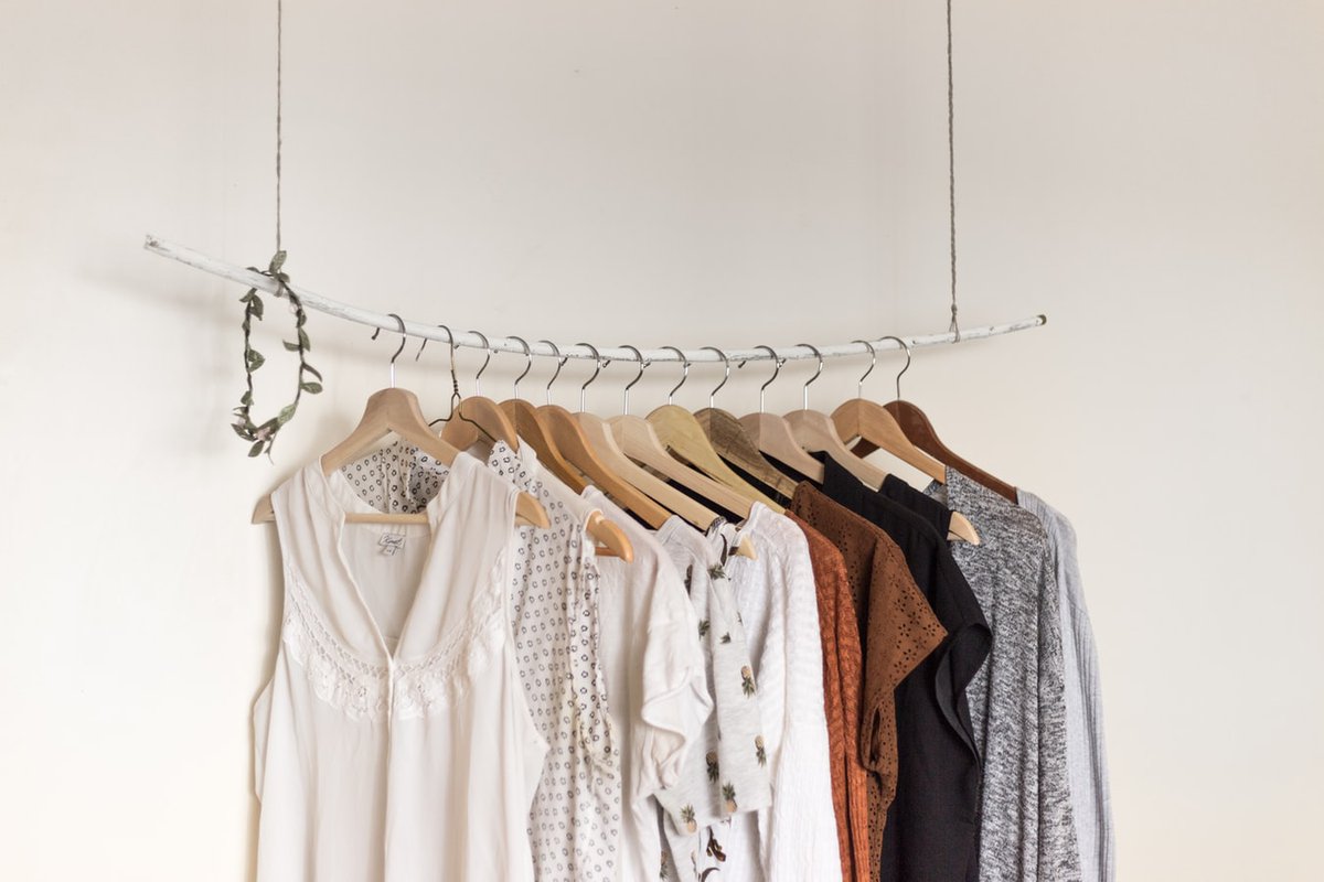 passendlezen's tweet photo. De Special Mode & Kleding Zomer 2020 is uit! De special is als geschenkexemplaar te bestellen op Daisy-cd en is als uitleenexemplaar te bestellen als streaming.
Bestel hem hier: https://t.co/ERsvMG7jts
#zomer #mode #zomermode #ss20 #kleding https://t.co/IsXXj6KwmQ
