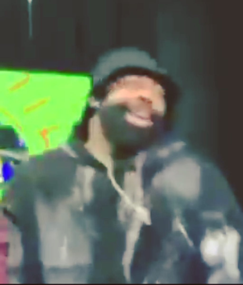 rahlankay's tweet photo. When you gone get your 15 Mins of fame one way or another.  "I'm here now" Teddy Riley Hype Man.  All in the videos, dancin.
#2020HypeMan #Verzuz #TeddyRiley #Babyface #GottaLaugh #ToKeepFromCrying #SwizzBeats #Timbaland #MusicISLife #CelebrateLife #Always #MakeItCount #PVO https://t.co/6VXjtfqblO