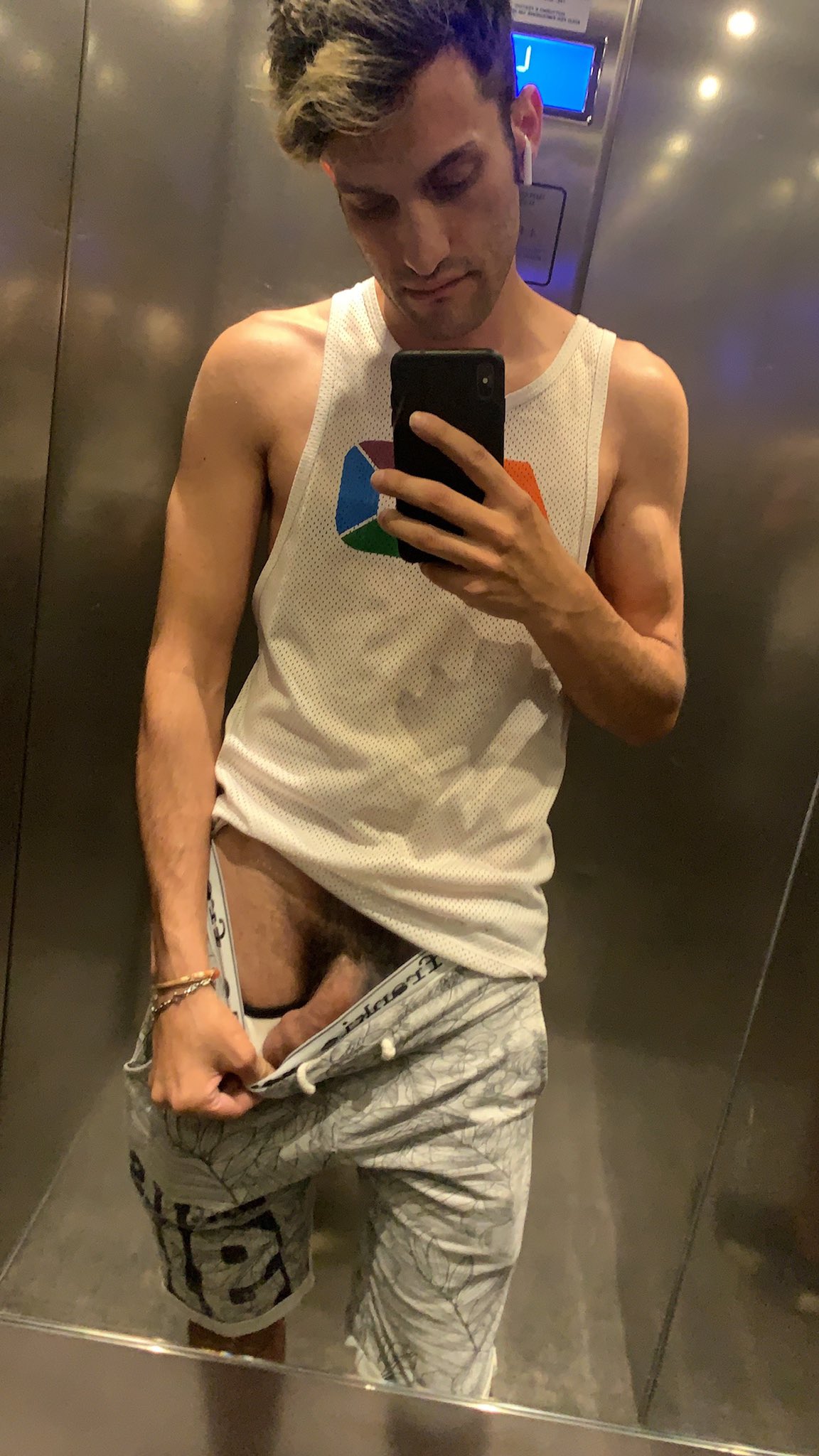 Bella matina???#gaypride #gaybrazil #gay #gaycountryboy #gaycolumbia @GuyPutys @GayStarsVideos1 @JoelTrejo20