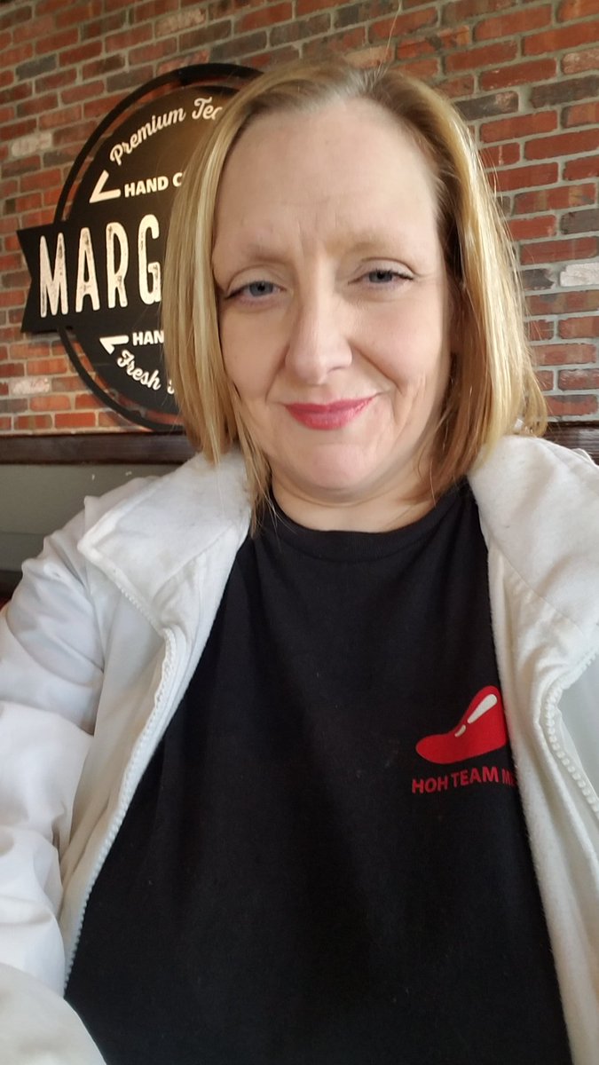 JenniferVermai1's tweet photo. Past ready to go back 2 work #EVERYGUESTCOUNTS #CHILISLOVE #togetherwechilis https://t.co/ENmcmRY1k6