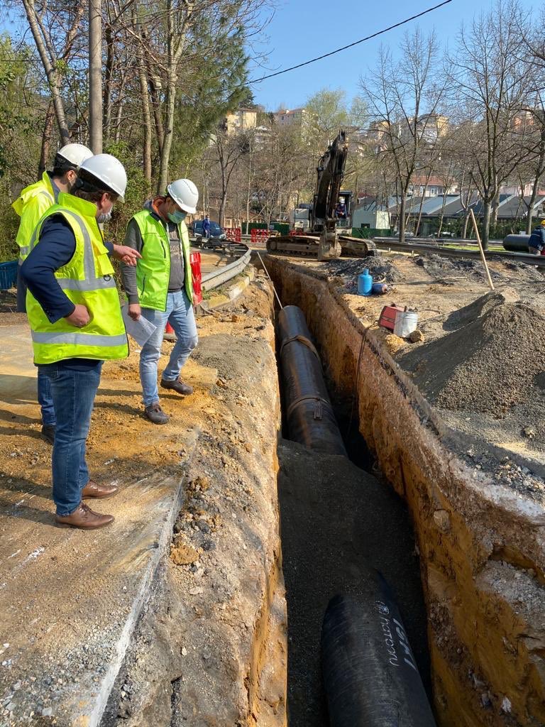 Evde kalma süreciyle beraber İSKİ yıllarca çözülememiş, kangren olmuş altyapı sorunlarını hızla çözüyor.

📌Göztepe Kurbağalıdere'de yeni etap başladı
📌Kadıköy Rıhtım altyapı çalışması başladı
📌Üsküdar Sahil yağmursuyu deniz bağlantısı başladı
📌Beykoz isale hattı başladı