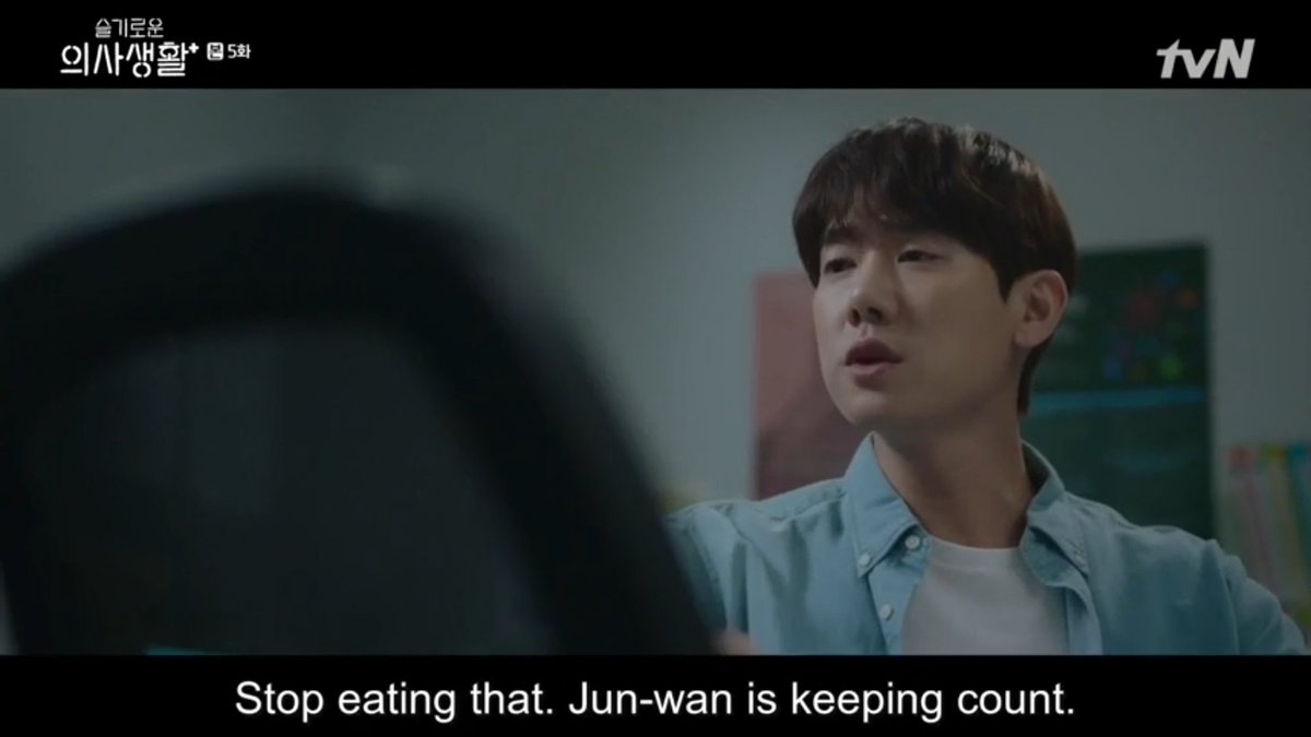 EP 5 July. Junwan love sweets specially chocolates he always have sweets on the drawer. This is the same day junwan visit Iksun #HospitalPlaylist