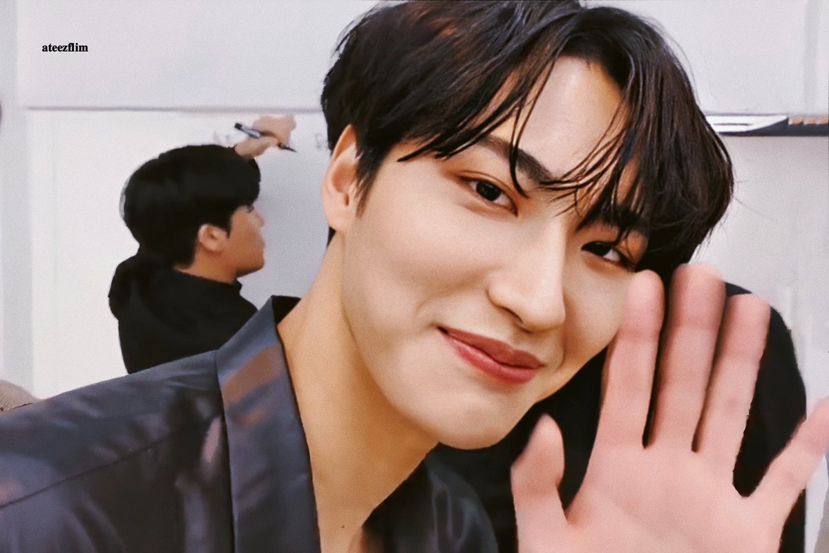 Seonghwa& #39;s pictures that i have on my gallery ; a thread; cause i miss him so much and he won& #39;t post