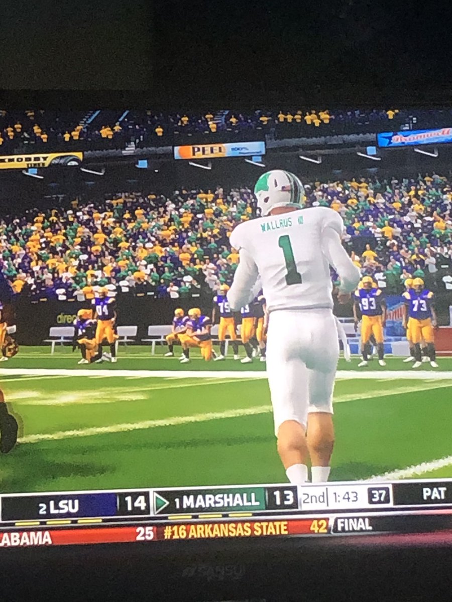 requaal's tweet photo. #AGTG Blessed to recieve my 6th D1 offer from the Marshall Thundering Herd💚🏆after a great talk with  @StalinCoach 

@SprtsFox @PlanoQBClub @DougWaterman @SWillingtonHBS @notthefakeGMF @Turd_Scott @BarstoolBigCat @RTGDraftNetwork @HardBarnSports @MatthewG714 @requaal #weare https://t.co/qne0MtJdRp