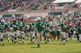 requaal's tweet photo. #AGTG Blessed to recieve my 6th D1 offer from the Marshall Thundering Herd💚🏆after a great talk with  @StalinCoach 

@SprtsFox @PlanoQBClub @DougWaterman @SWillingtonHBS @notthefakeGMF @Turd_Scott @BarstoolBigCat @RTGDraftNetwork @HardBarnSports @MatthewG714 @requaal #weare https://t.co/qne0MtJdRp