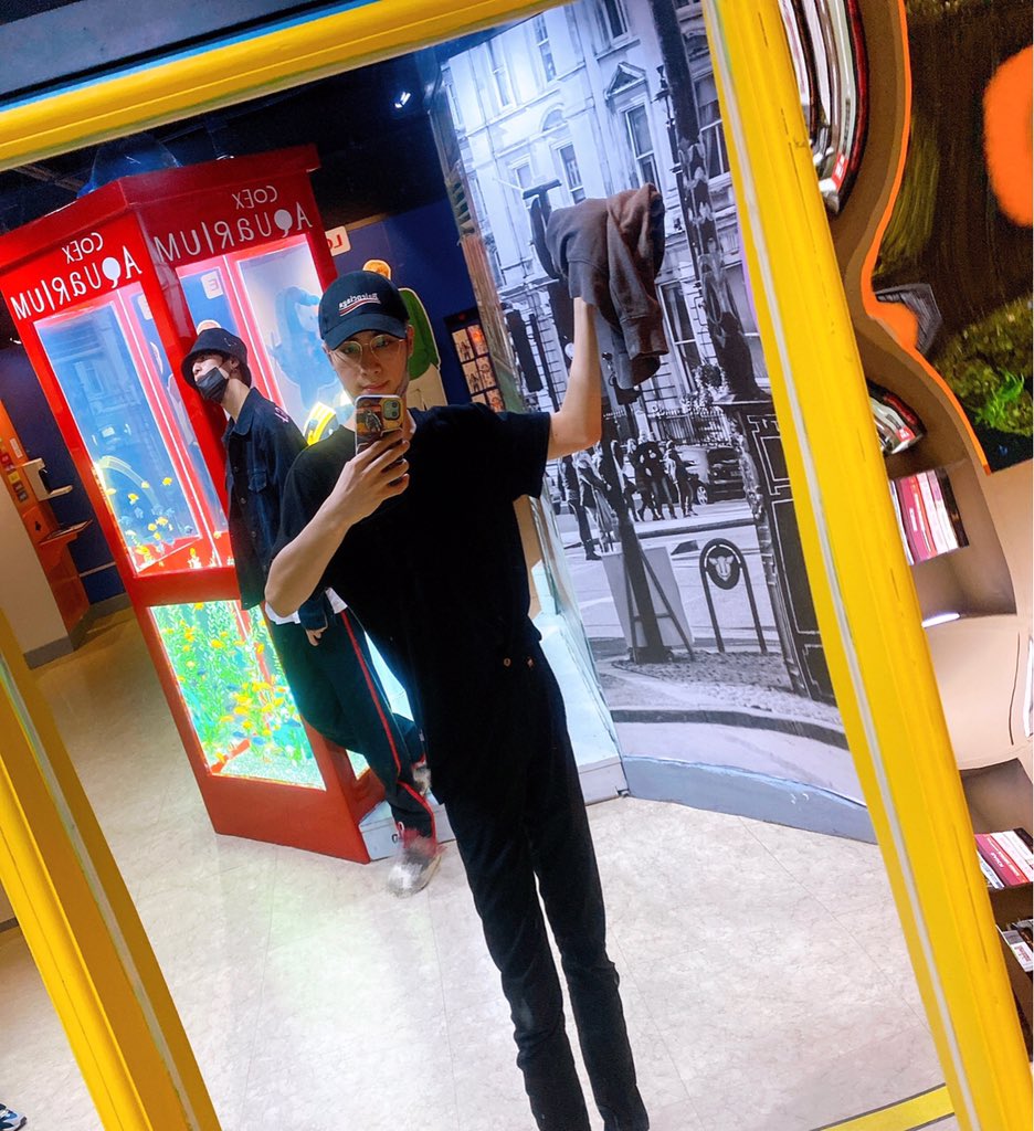 SM_NCT tweet media