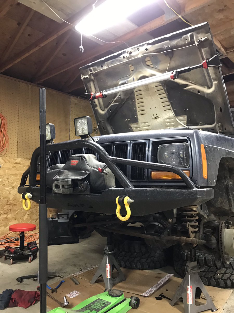CherokeeTrails's tweet photo. Giving her some much needed and overdo love and attention this weekend. Shoutout to @MilwaukeeTool  for this amazing under the hood light. #jeep #jeeplife #JeepCherokee https://t.co/FZav1gFzKS