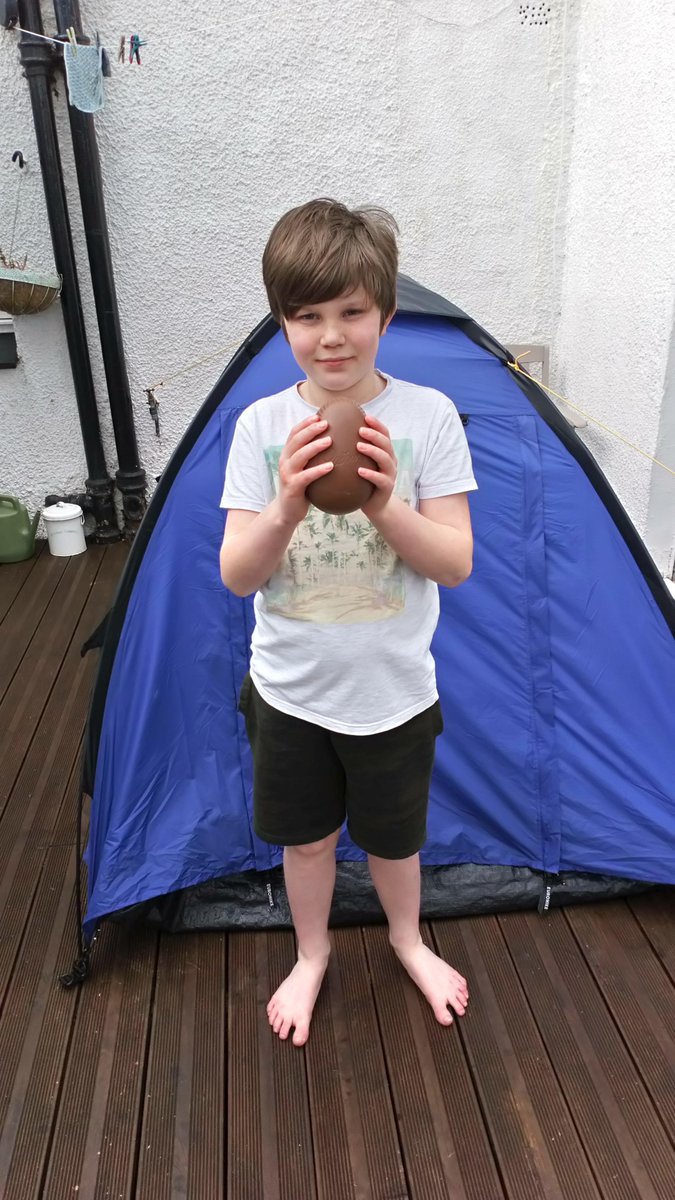 malcolmcorra's tweet image. @FoxCovertPS Rory&apos;s enjoyed a home scout camp holiday with the #SESSleepOut this week. Time in his tent plus fun challenges cooking, creating and a wee bit of chocolate! See you #P7fcps next week 🙂👍