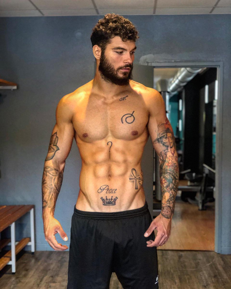 Le6borg's tweet photo. Admirez le beau @dylanmodels
Nous lui souhaitons un joyeux anniversaire de Twitter/Onlyfans que je vous invite fortement à découvrir. #JAdoreCeMec❤ https://t.co/WE3y57GkWq