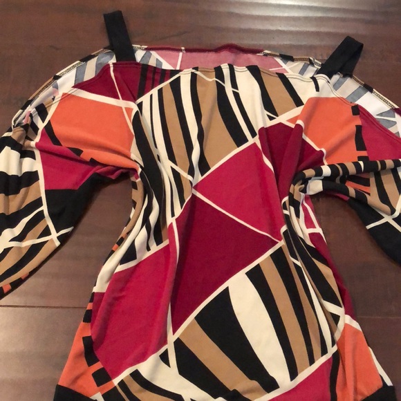 rescueresell's tweet photo. So good I had to share! Check out all the items I'm loving on @Poshmarkapp #poshmark #fashion #style #shopmycloset #victoriassecret #hyfve: https://t.co/8gieiz09XW https://t.co/ndmGH3ctkF