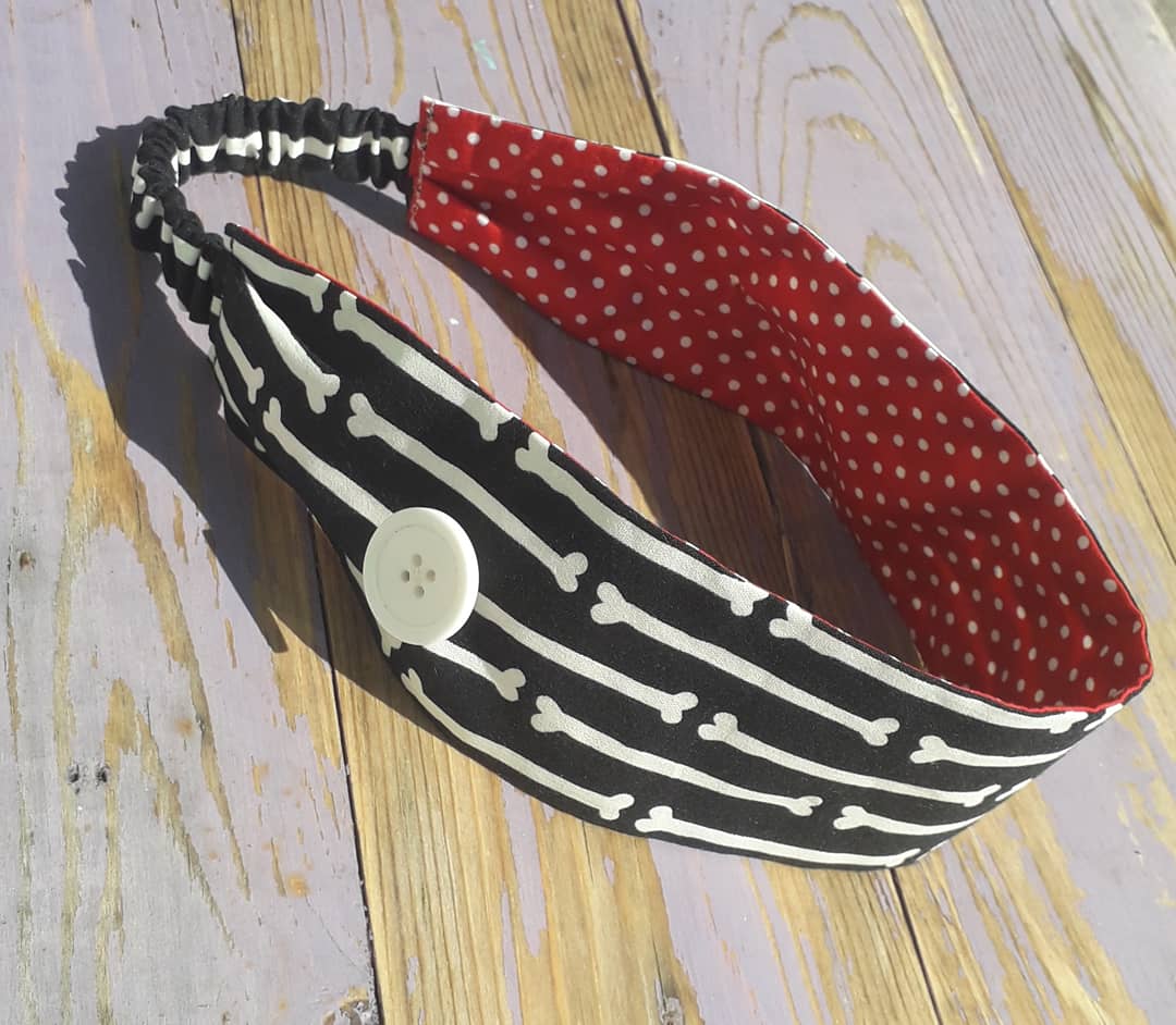 QuirkeyHQ's tweet photo. Bones!
More headbands under construction.
Wonder where this one's going? 🤔
#teamXray
#maskbands https://t.co/czPfZ76Ctm
