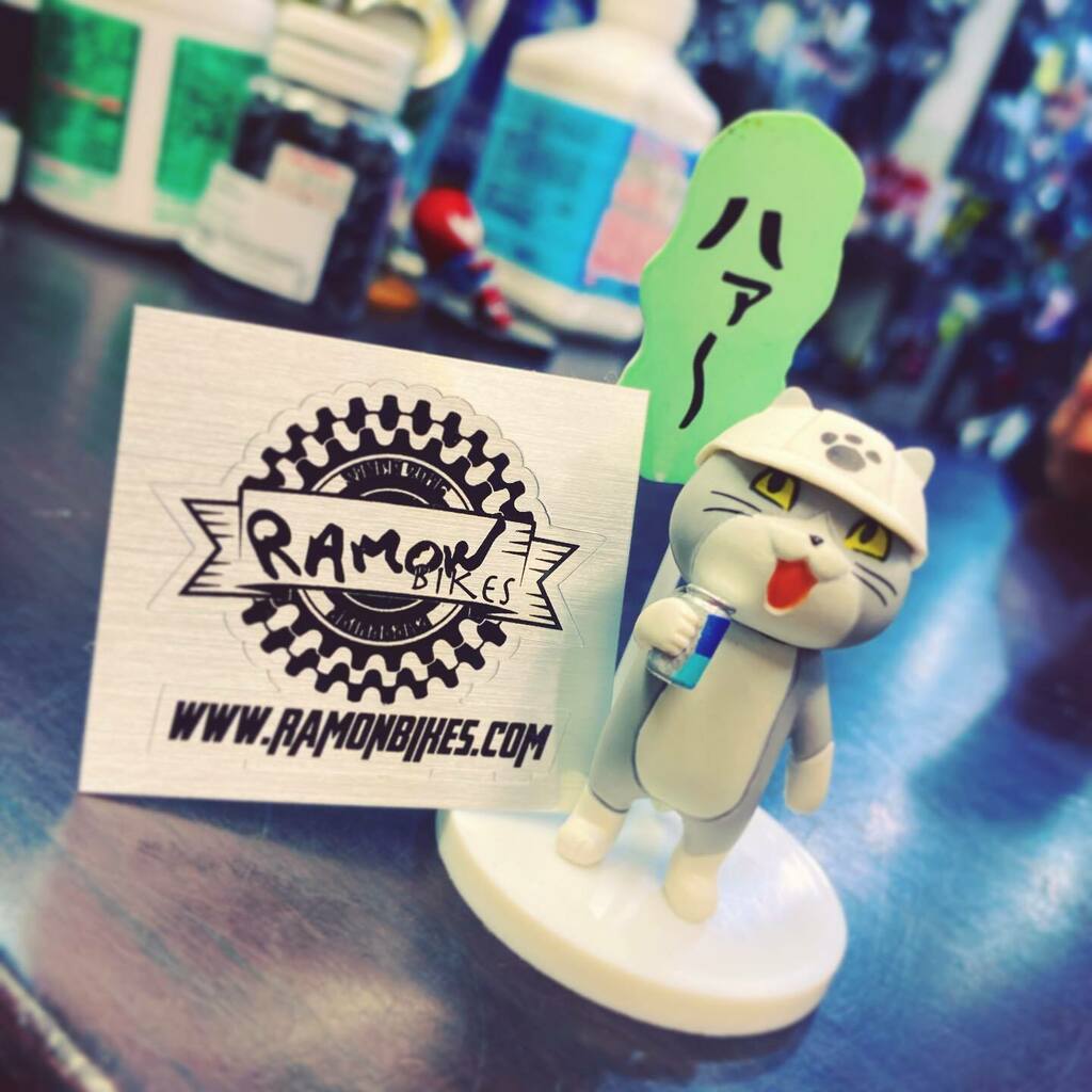 u2bikes's tweet photo. 次回の営業は4/30(木)から。
"RAMON BIKES"としての営業は本日で終了いたします。が、
今後は"U2 BIKES"と店名が変わりつつも、皆様のお力になれるよう店を続けていきますので、引き続き当店をよろしくお願いいたします。 #ramonbikes #u2bikes #4月30日から営業再開 https://t.co/ljxz1SmJYb https://t.co/5SmSMWiLiU
