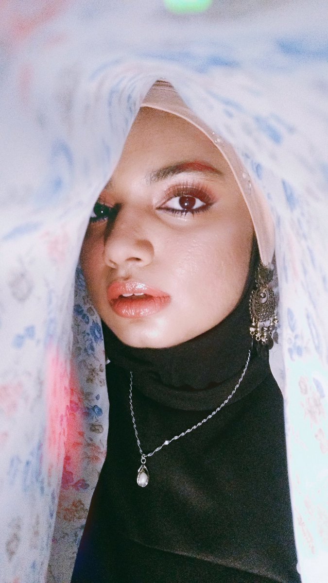 hydrangeahues's tweet photo. #rmoeffect 🤣🤣🤣🤣🤣antara benda2 pelik aku boleh buat time pkp ni🤣🤣🤣🤣gigihhh wehhh,,hmm boleh tak nak hashtag ni #model puih🤣🤣 https://t.co/9Qwl9OEdUE