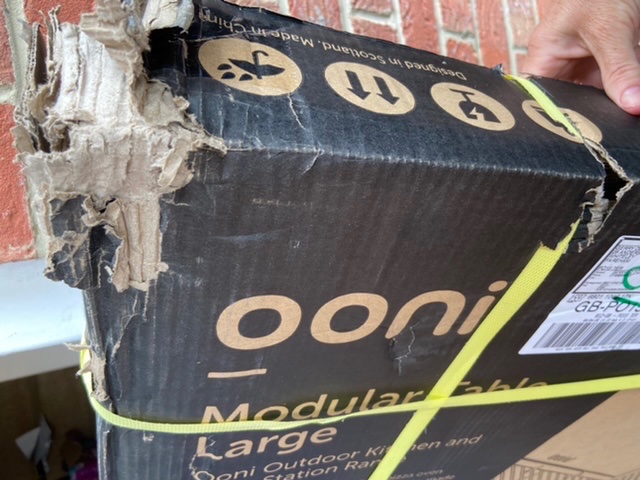 flyingterrier's tweet photo. @OoniHQ yikes this was bashed around before arriving! https://t.co/6S6e8cLtn2