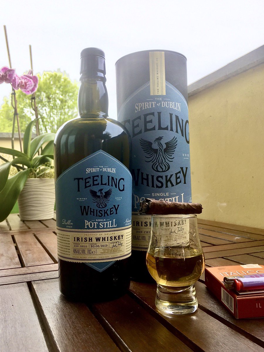 BWhiskyCouncil's tweet photo. Another #lockdown sunday, another #whiskey to taste! 
A very good @TeelingWhiskey Single Pot Still w/ an italian classic cigar. I’m fine! https://t.co/JdXSrEFz8y
