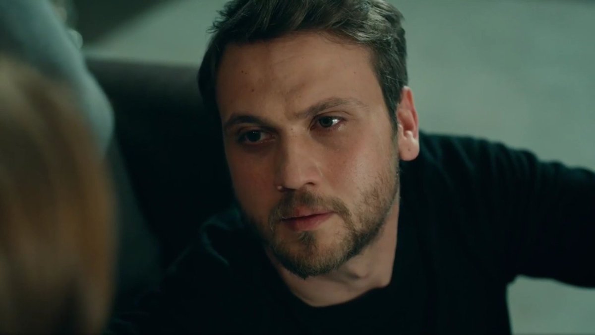 Y told E do you always act like this,do you attack when you suffer,efsun said,i dont attack and my soul doesnt burnIn episode 20 E attacked y by saying you tried To kill my grandmother,she wanted To stop the discussion but y confronted her,and they reconciled  #cukur  #EfYam +++