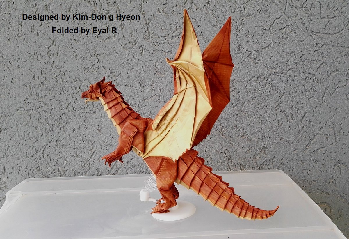 Temple Dragon
Designed by Kim-Dong Hyeon <a href="/Kimvacom/">Kim folder</a> 
Folded by me from painted kraft paper 70*70 cm.
I should have used a bigger paper to fold all the small detailed more precisely,but I managed to complete it the best I could after all.
Diagrams from JOAS Special Edition 2020.