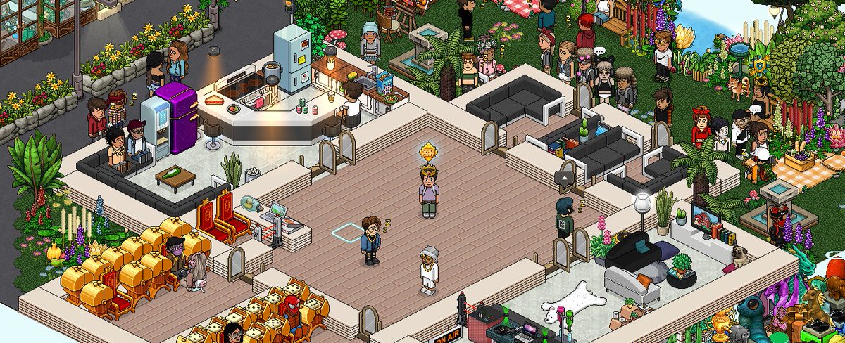 PieterSFM's tweet photo. Nog steeds is de derde ronde bezig met last man standing. Kom ze gezellig aanmoedigen in de kamer van Justin. De heledag nog live muziek op #SpaceFM  @Spacehotel_ https://t.co/cywzlUCFRe