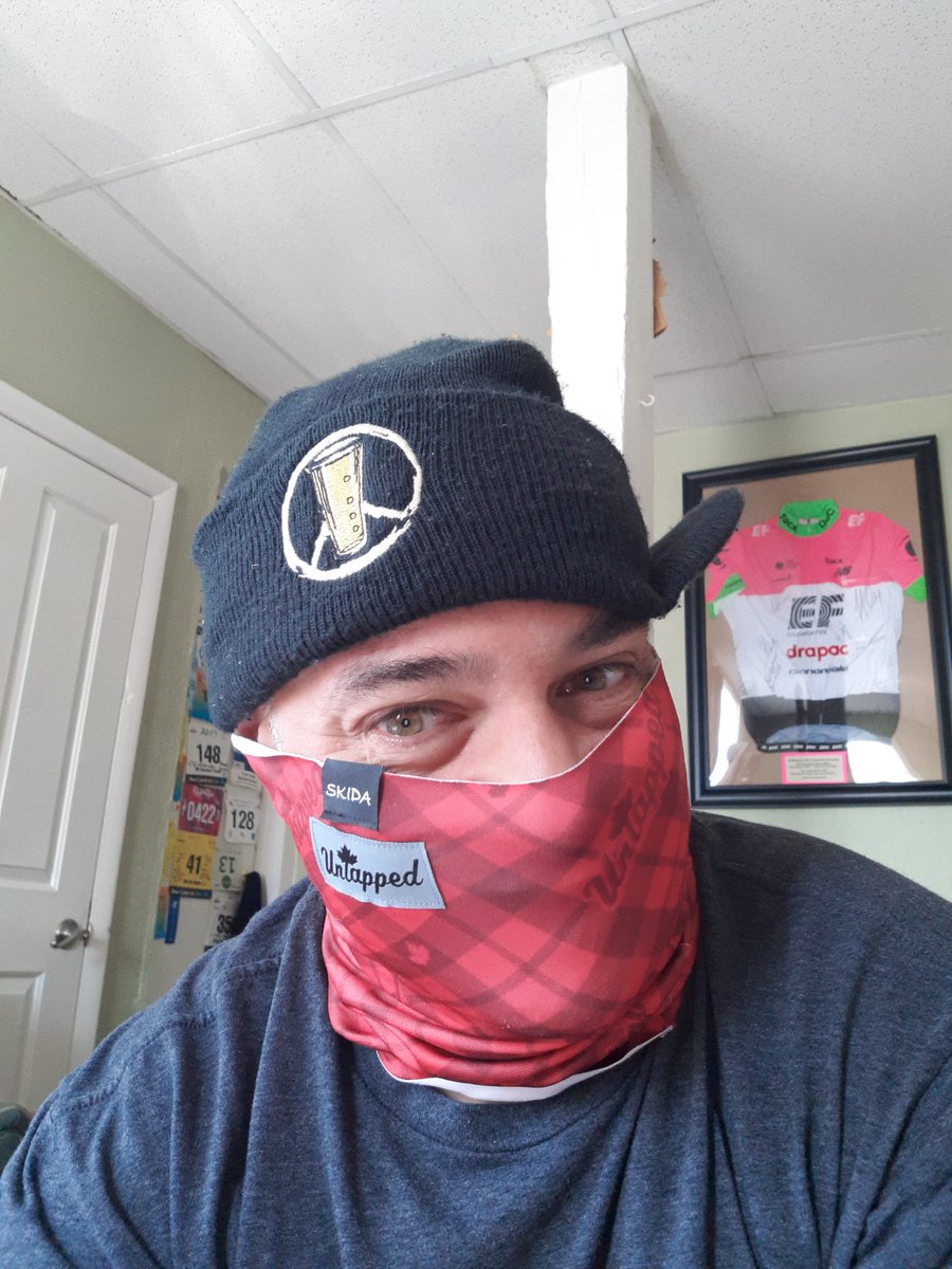 bmxfrank's tweet photo. New gear for this morning's ride.
@untappedmaple #facemask #style #Skida #DIYGravel #TourOfSouthernNH #maplesyrup #MaplePowered #RideYourBike #EarnYourBeer #rideForFun #SoloRide #bikesarentcancelled #BigGravelMiles https://t.co/vql0uaf1jl