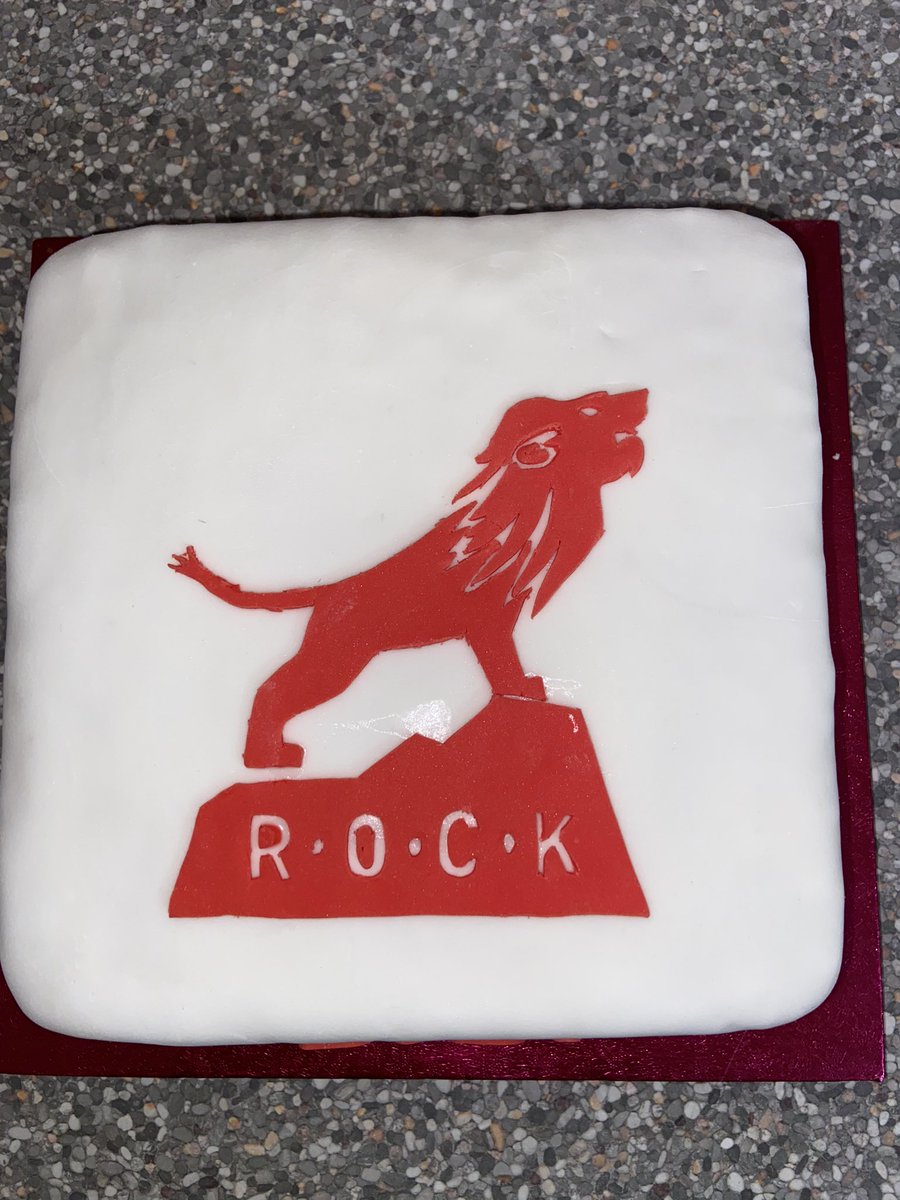 m1keb70's tweet photo. Erins cake for the England Para Program #aquaticsbakeoff @Sw_EngParaSwim @99_mcmanus @SwimEnglandNW https://t.co/NdGehYVBH0