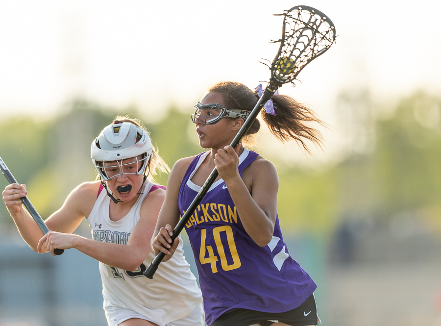PhotoStewart's tweet photo. Counterattack!! @avapeterson40 turns the table on a Hudson attacker in last Spring’s Regional Final OT thriller!
.
.
#throwitback #photostewart #stewartphotography #nikon #nikonusa #nikonnofilter #nikond5 https://t.co/nRp8uefHAA
