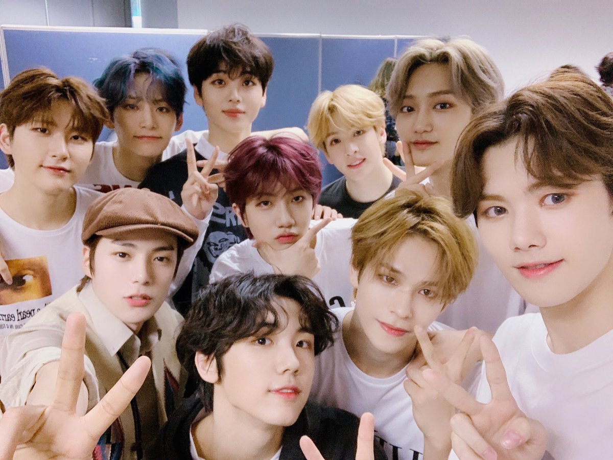 monstaxfrance's tweet photo. @OfficialMonstaX @CRAVITYstarship [TRAD🇫🇷] 190420 

[#MONSTA_X]
190420 #몬스타엑스 #민혁
#SBS #인기가요 🐶

#CRAVITY le plus jeune groupe de #STARSHIP
Le fiable MC Minhyuk et les plus jeunes membres mignons!
S’il vous plaît, montrez leur beaucoup d’amour ❤️

@CRAVITYstarship 
#MOBSTAX #MINHYUK https://t.co/ZQgZKogz8Y