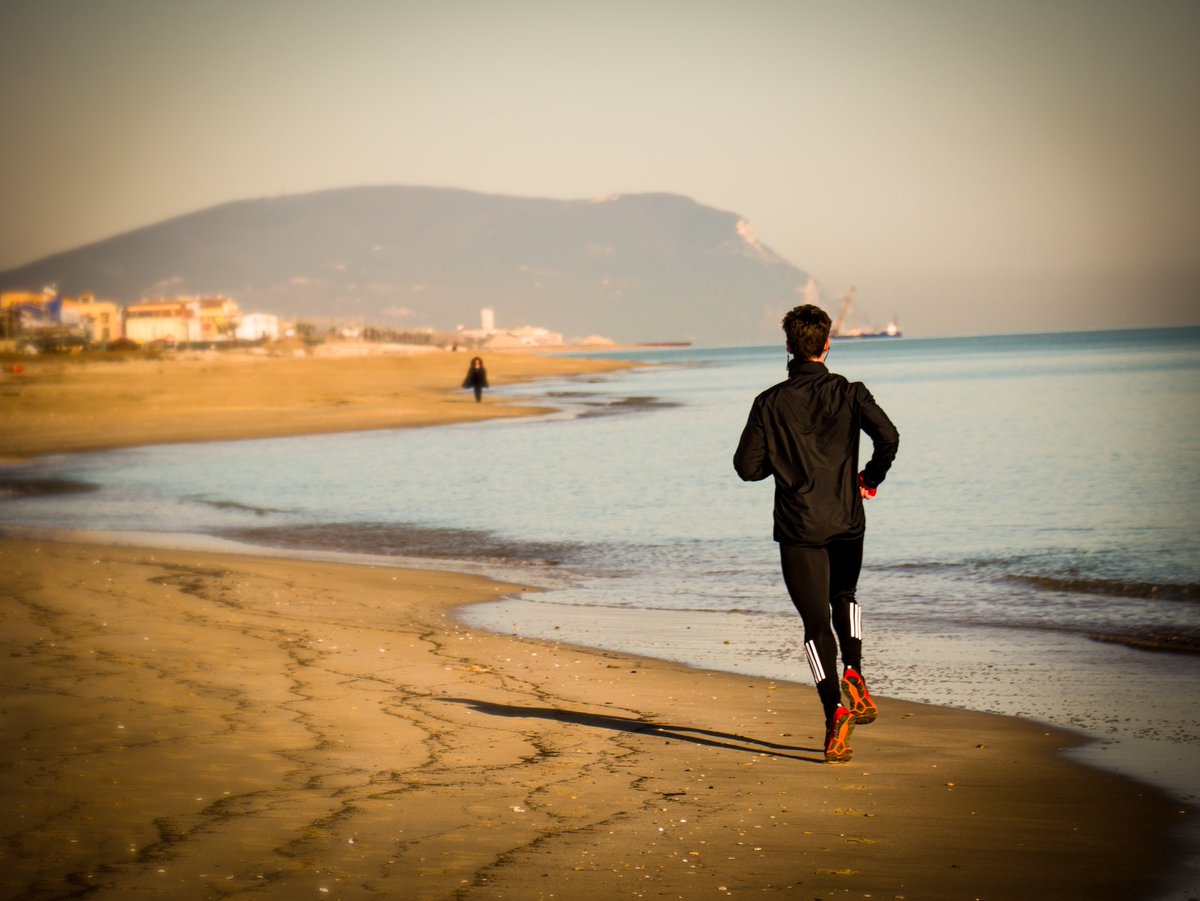 MatMarinelli's tweet image. Quando torneremo ad apprezzare la bellezza del nostro mare? #marche #monteconero #coronarvirusitalia #estate2020 (archivio personale)