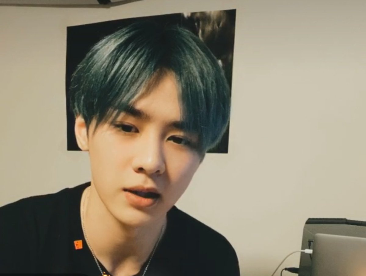 captainuwu's tweet photo. Kun said he made many songs but he couldn't reveal it to us yet~ he said when he finished a song, he sent it to manager first and then manager sent them to the company so it takes time, Kun said "I like this kind of music that came out in Taeyong Hyung's SuperM teaser!" https://t.co/R4XgUF01lP