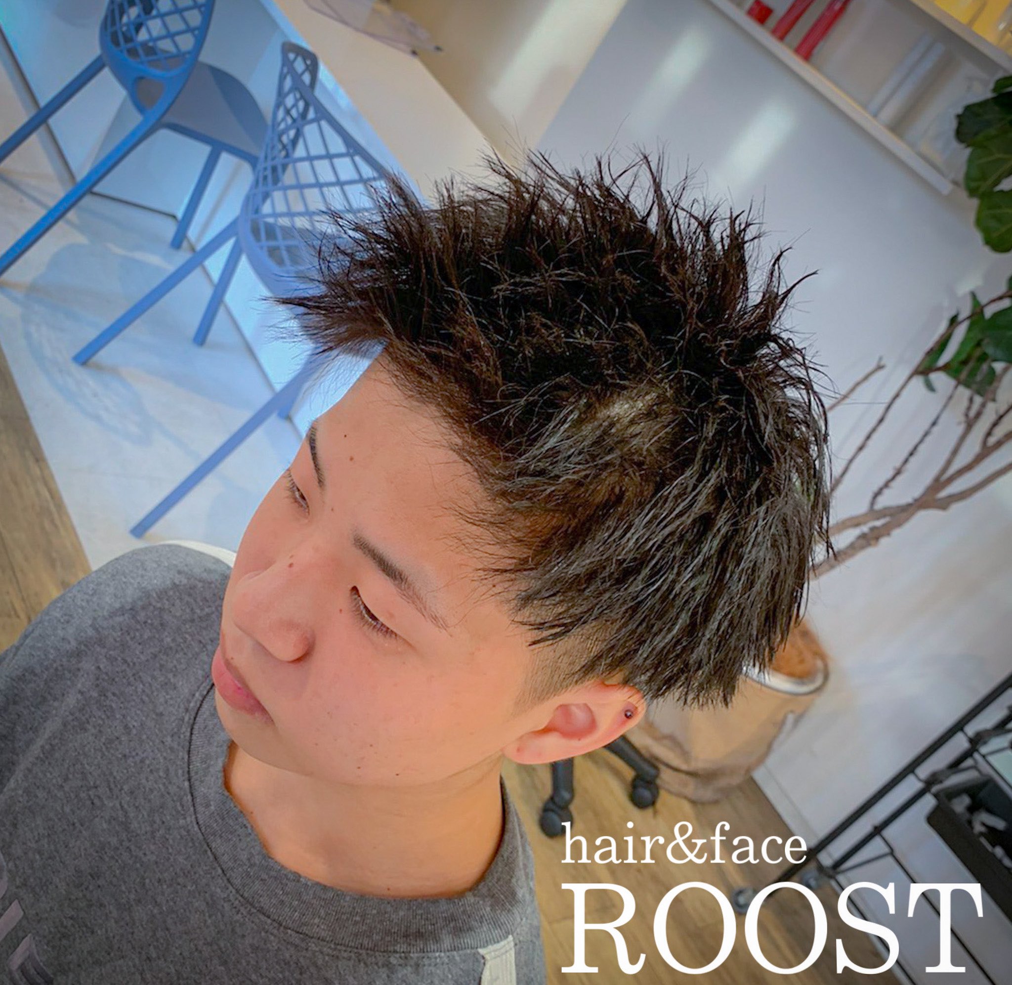 Roost Kamite ソフトツイストパーマ メンズのヘアスタイルの中で今1番人気が出て来てるスタイルです Roost 京都メンズサロン ヘアカラー ヘアスタイル ヘアセット ヘアセット動画 マッシュ マッシュ男子 パーマ カラー メッシュ ツイスト