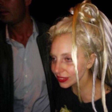 so then we start walking and talking and the more i talk to him the more i start to see BLATANT RED FLAGS like..he was so full of himself and so cocky and self centered and borderline sociopathic kfnfknc but i continued to talk to him because 1) i hated myself & 2) he was SO fine
